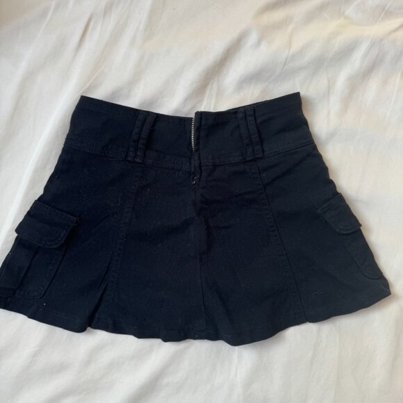 Black Short Skort - Picture 2 of 2